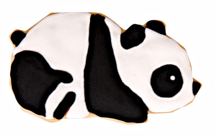 Zdjęcie ciastka wyciętego foremką w kształcie misia pandy