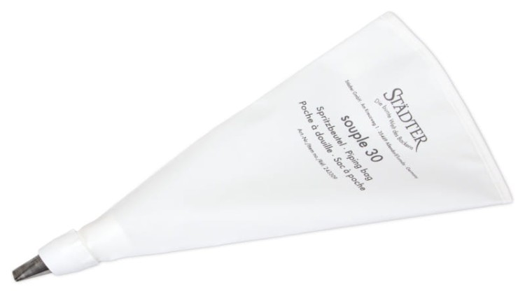 Zamontowany adapter w worku cukierniczym