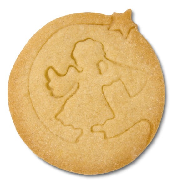 Ciasteczko wycięte foremką w kształcie bombki z aniołkiem