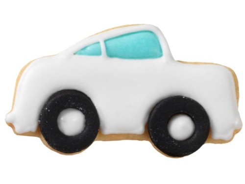 Udekorowane ciasteczko z foremki samochód rajdowy