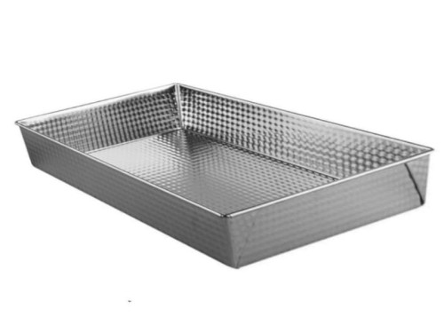 Srebrna prostokątna forma do pieczenia ciasta