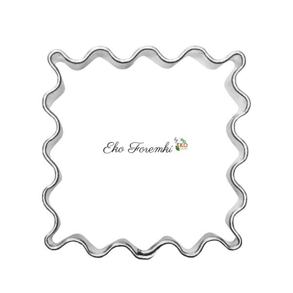 Foremka Kwadrat karbowany do wykrawania ciastek.jpg