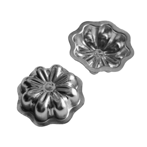 Foremki w kształcie stokrotek do pieczenia ciastek