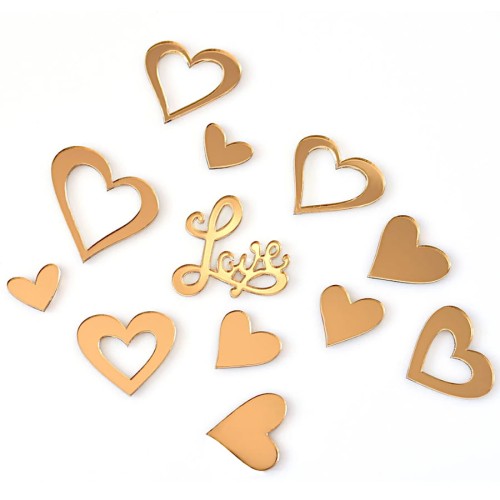 Zestaw złotych serduszek z napisem Love