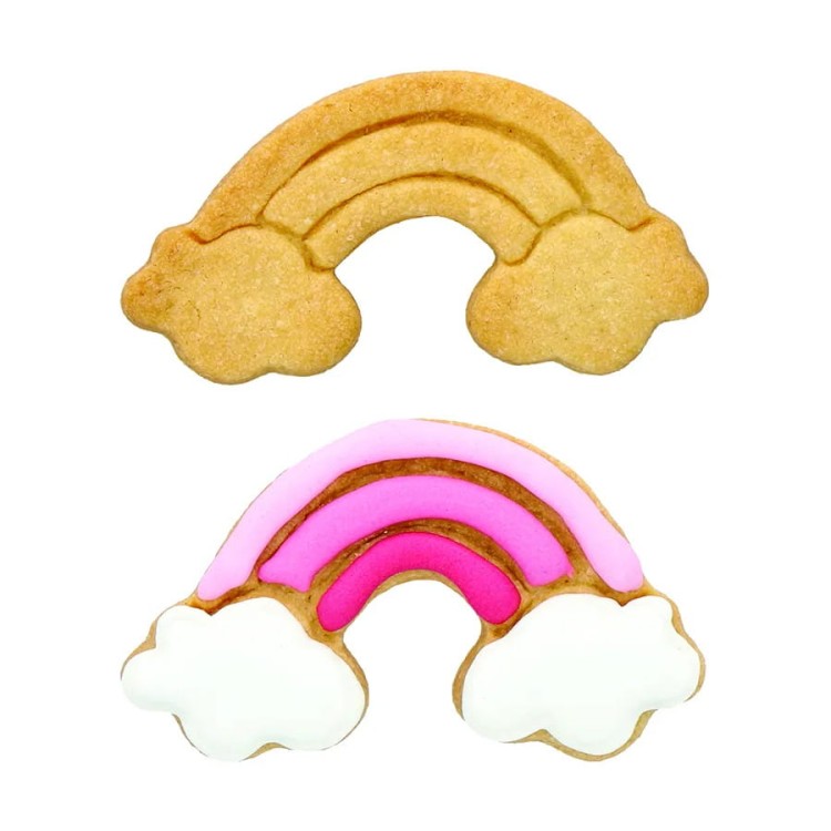Ciastka w kształcie tęczy udekorowane lukrem