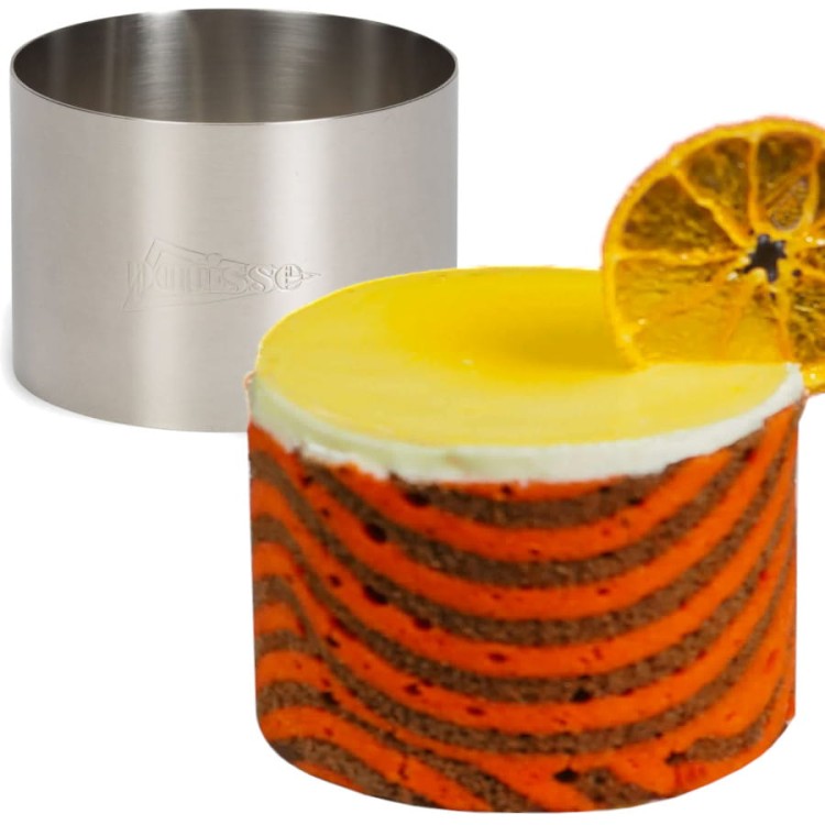 Deser i wysoka obręcz cukiernicza