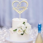 Topper na tort z sercem i napisem Love