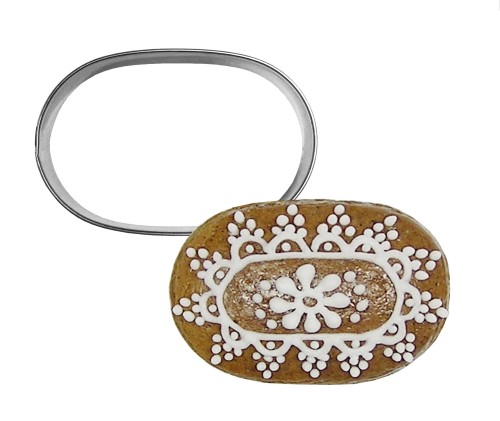 Foremka owal i udekorowany piernik