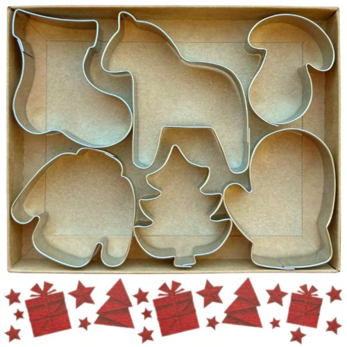 Zestaw świątecznych wykrawaczy w opakowaniu