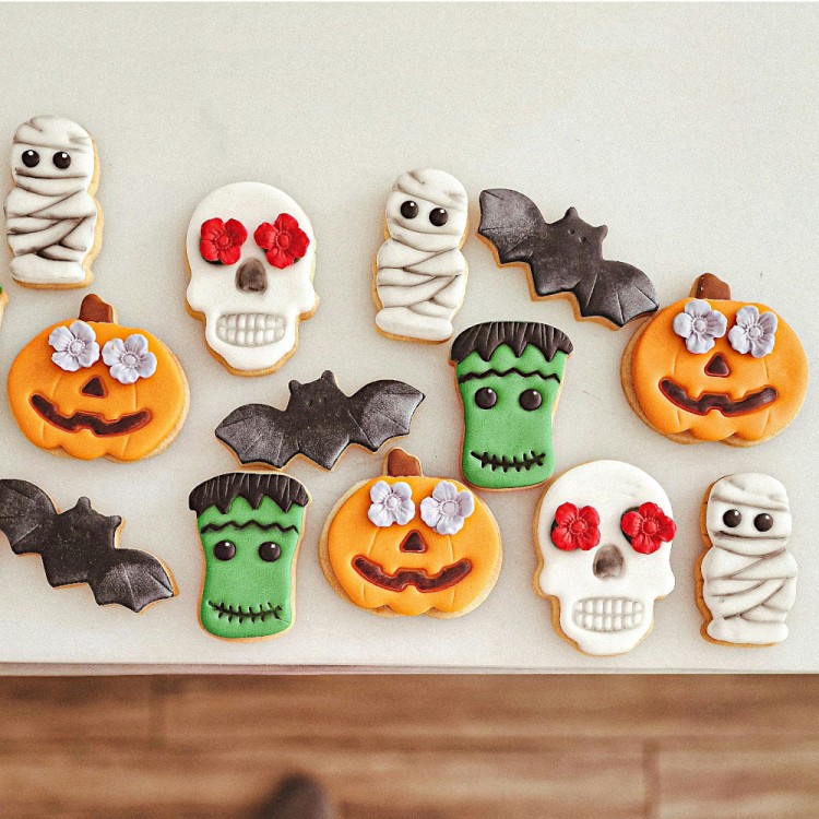 Ciasteczka na Halloween dynie mumie czaszki