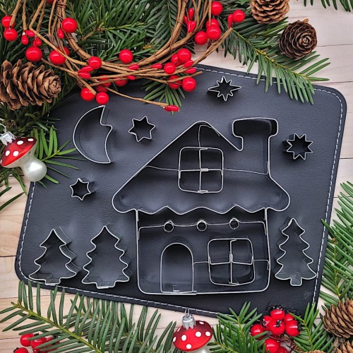 Foremka domek z kominkiem