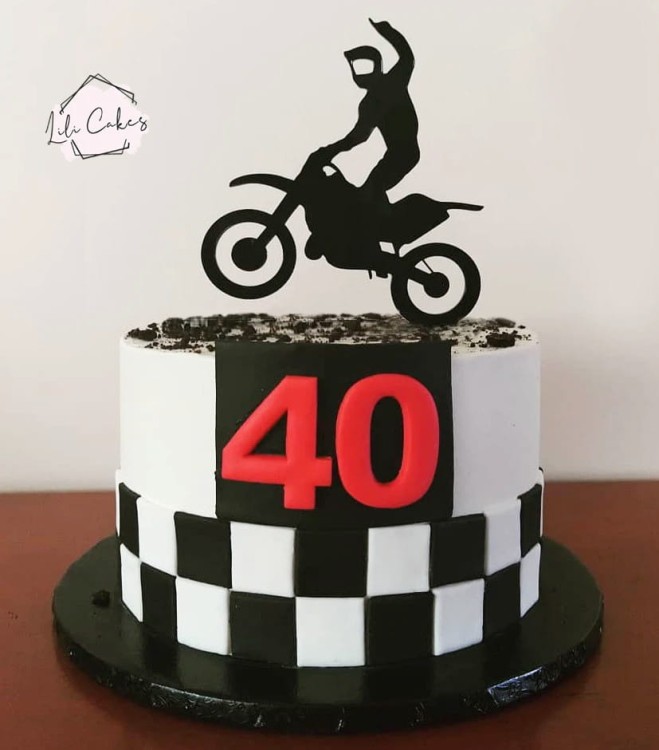 Tort urodzinowy dla motocyklisty