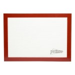 Silikonowa mata do pieczenia marki Patisse z czerwonym brzegiem, rozmiar 59 × 39 cm