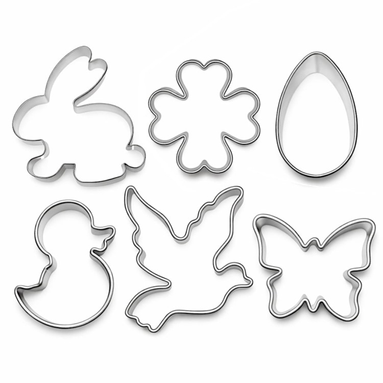 Mini zestaw sześciu metalowych foremek w kształtach króliczka, kwiatka, jajka, kaczuszki, ptaszka i motyla