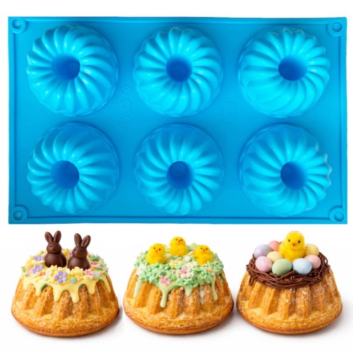 Silikonowa forma z sześcioma zagłębieniami do mini babek obok trzech udekorowanych babeczek wielkanocnych