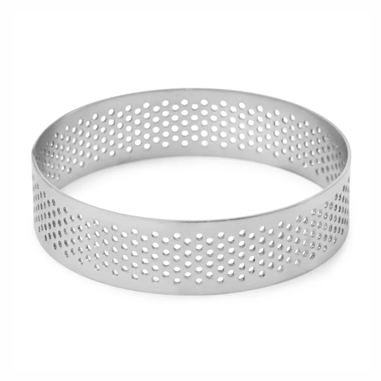 Metalowy ring cukierniczy z perforacją marki Patisse o okrągłym kształcie